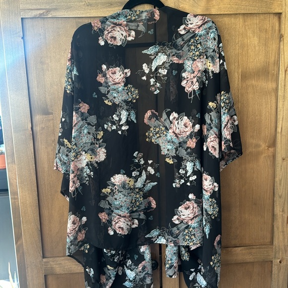 Emerald plus size kimono floral - Picture 4 of 5